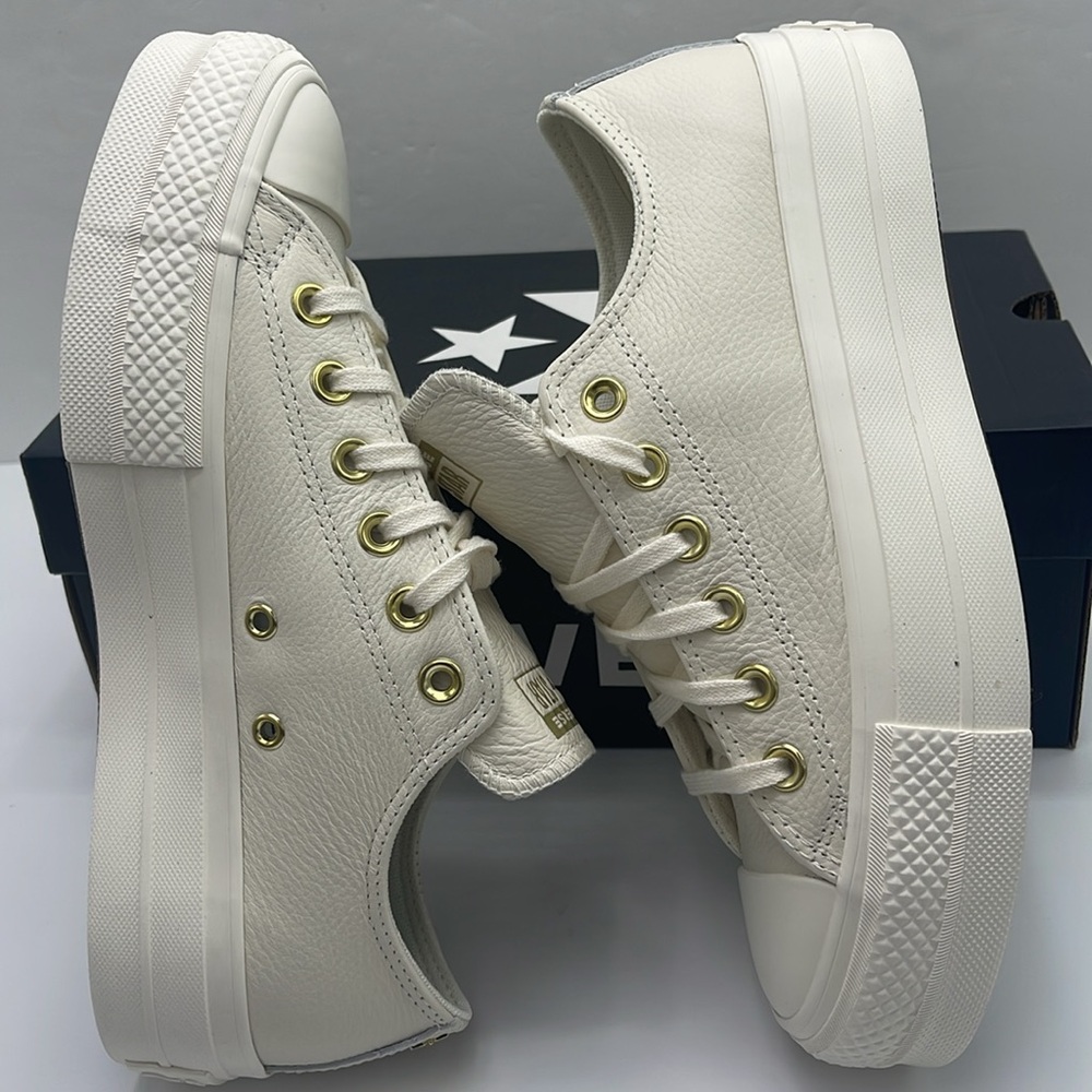 Converse WMNS Platform Sneakers A12765C
CTAS LIFT OX
EGRET/EGRET/GOLD - Picture 11 of 16